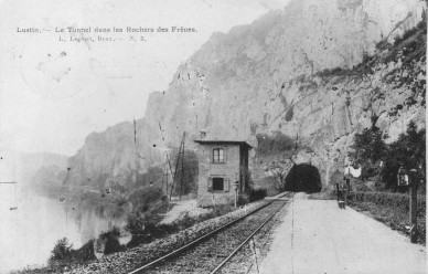 LUSTIN TUNNEL DANS LES ROCHERS DES FRENES 1907.jpg